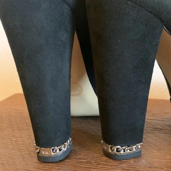 Michael Kors women’s black suede round toe thick heel - Picture 5 of 8